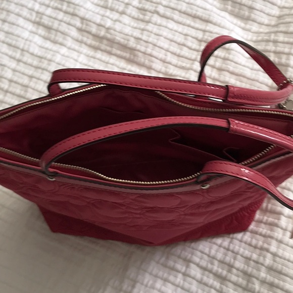 Brand new never used Coach shoulder bag - Picture 3 of 4